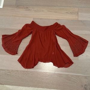 Chloe Oliver XS Off Shoulder Top